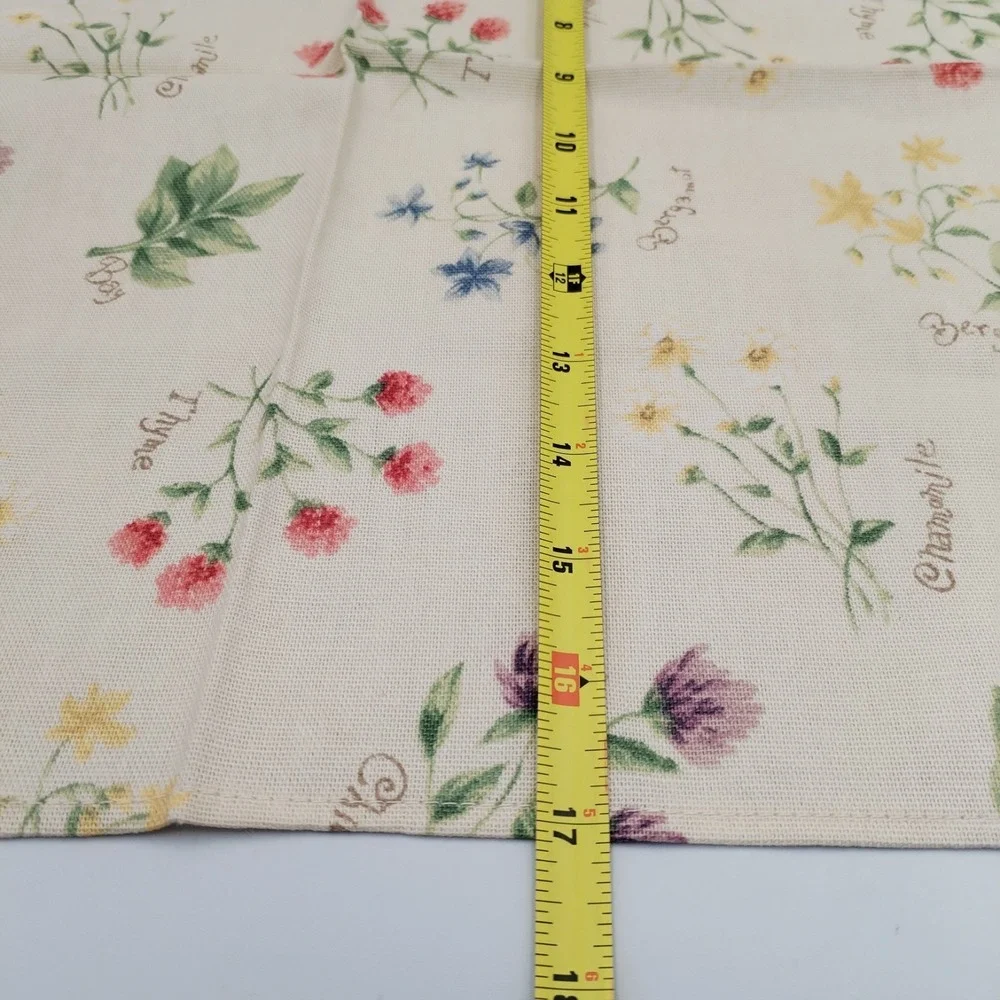 Set of 4 Vintage Botanical Herb Cloth Napkins 17